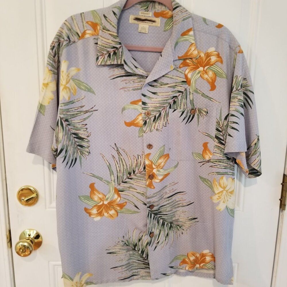 Island Republic Silk Blue Hawaiian Camp Shirt Size Large Button Down Tropical